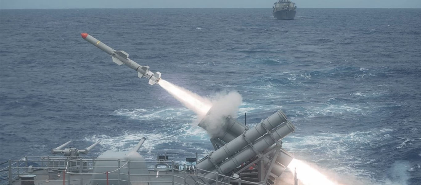 Αυτά είναι τα ισχυρότερα πυραυλοφόρα πολεμικά στον κόσμο (βίντεο)